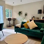 Lichtdurchflutetes Design-apartment U39-1 Lejlighed *