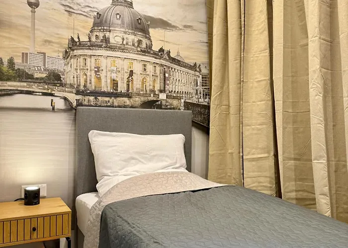 Lichtdurchflutetes Design-apartment U39-1 * Niederdorla